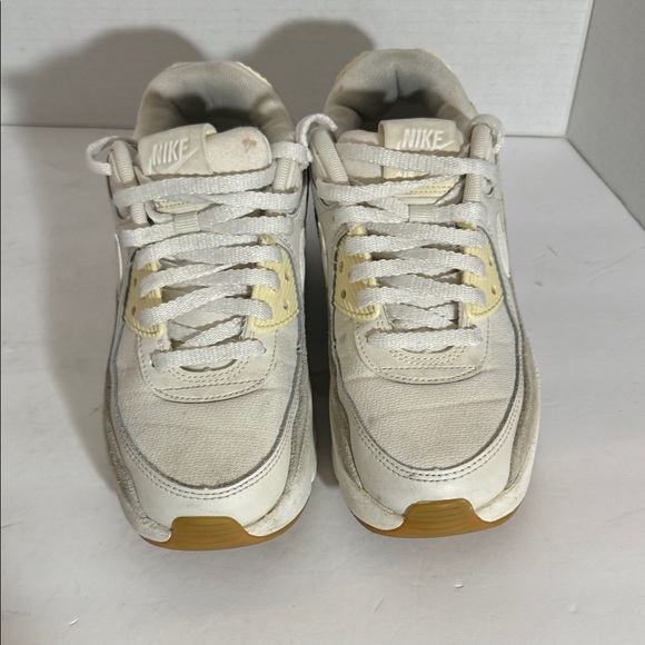 Nike Women’s Air Max 90 in Cream, Light Gray & Pale Yellow - Picture 4 of 7